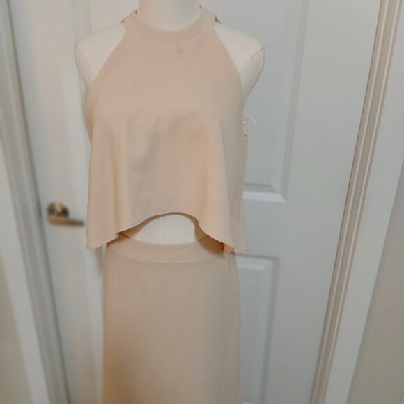 Windsor 2 Piece Formal Maxi Dress Women’s Size M Set Beige Halter Crop Top - Picture 2 of 6